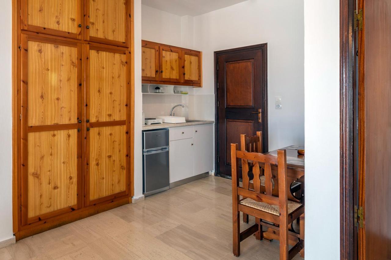 Pelagos Seafront Accommodation - Maria Myrties Dış mekan fotoğraf